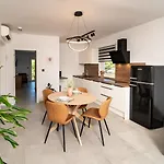 Appartamento Zora Lopar