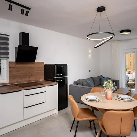 Zora Apartman *