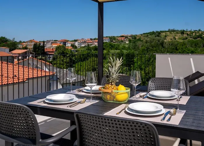 Apartment Zora Lopar